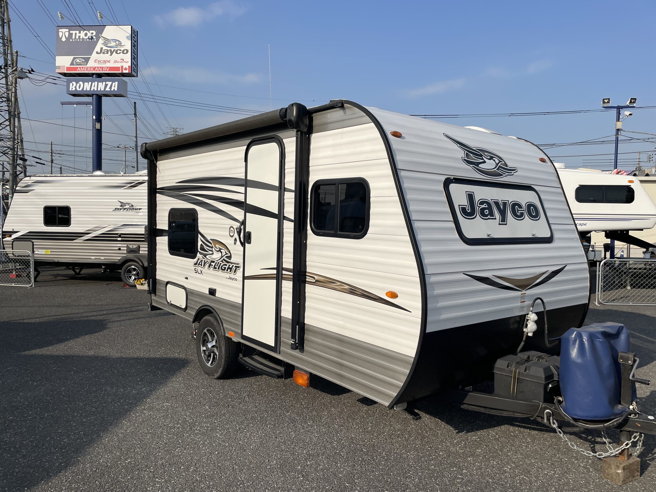 予約販売 キャンピングトレーラー 未使用 未登録 セール市場 Acelerando Com Ec